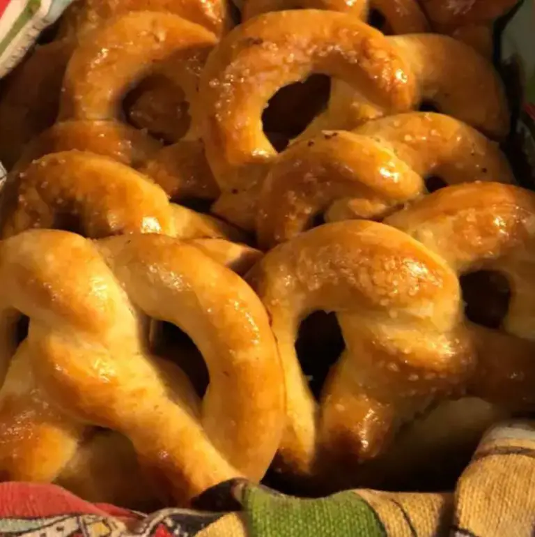 Cinnamon-Sugar-Pretzels-recipe