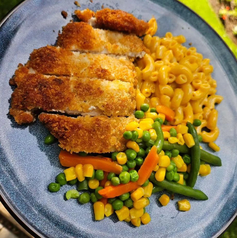 Macaroni with the Chicken Strips